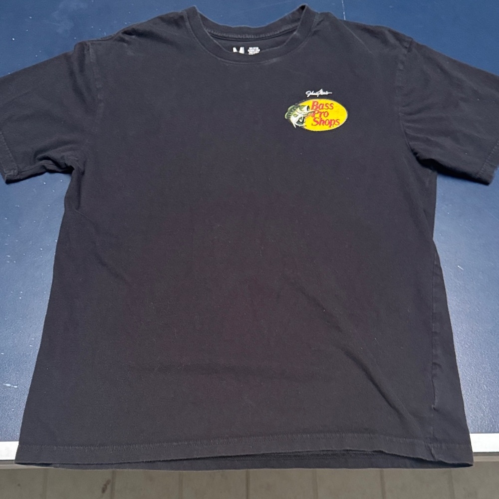 Men’s Bass pro shop Tee M